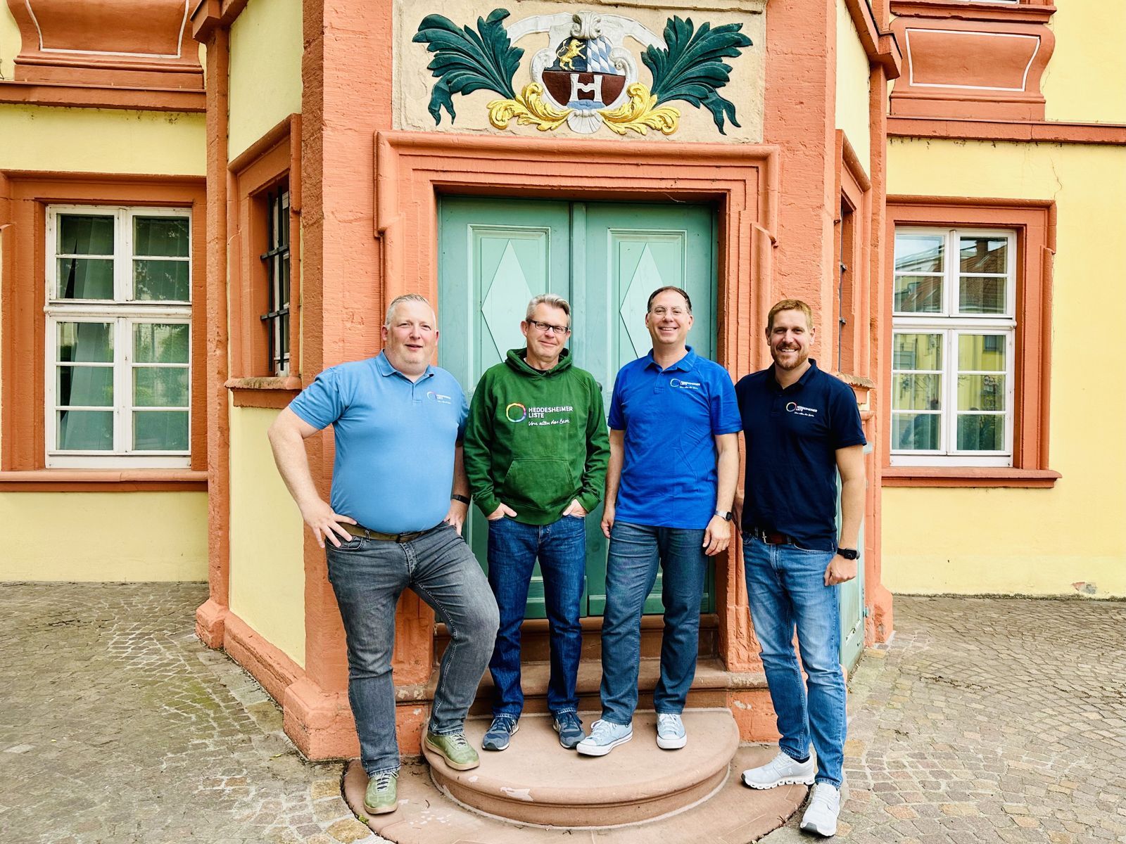 Der Vorstand vor dem Alten Rathaus